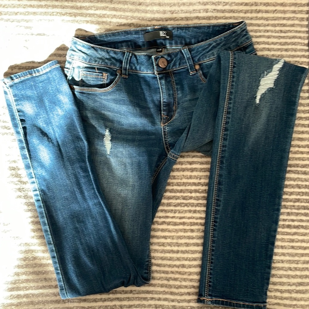 NWOT 1822 DENIM CATRIONA TENCEL DISTRESSED SKINNY JEANS SIZE 29/8